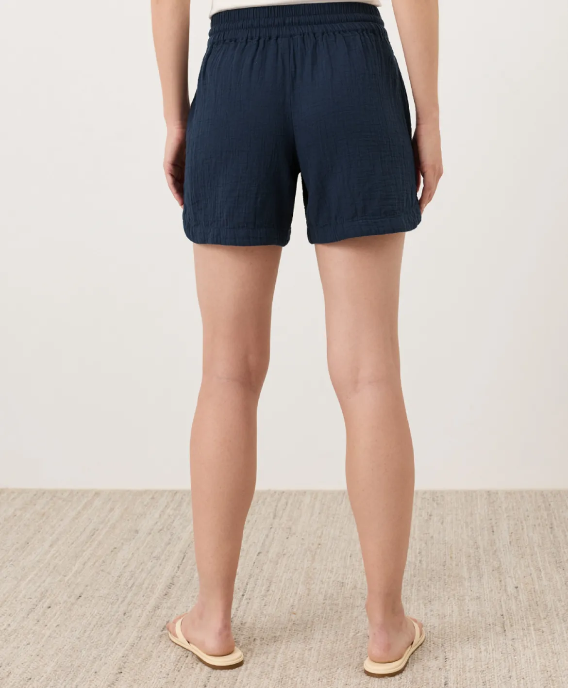 Organic Coastal Double Gauze Curved Hem Short