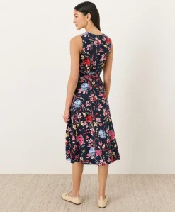 Organic Fit & Flare Easy V-Neck Dress
