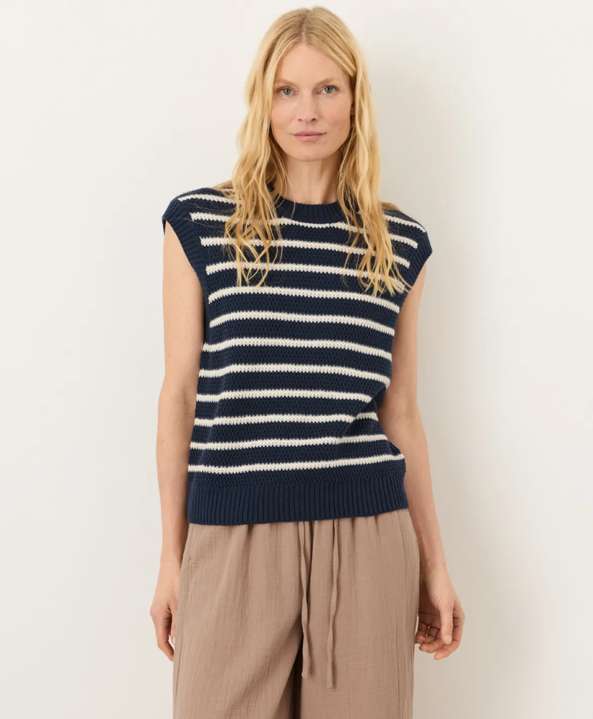 Organic Shoreline Relaxed Shell