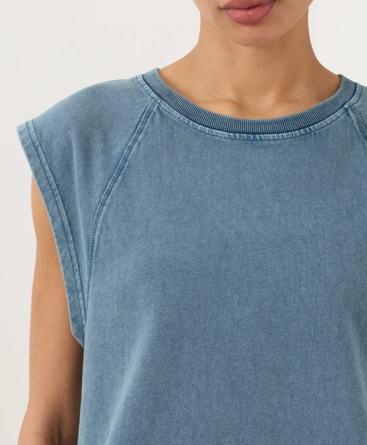 Organic Weekends Raglan Muscle Tee