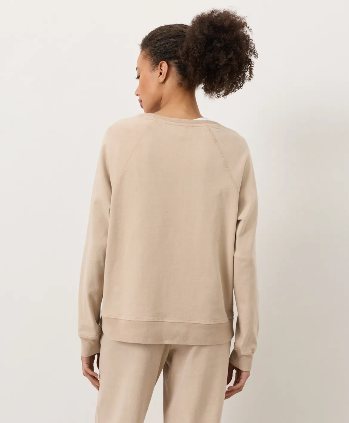 Organic Weekends Relaxed Raglan Sweatshirt